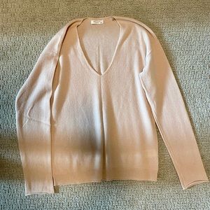 Light Pink Cashmere V-Neck Sweater, EQUIPMENT Brand, XS, Excellent Condition